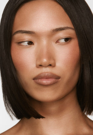 rhode Peptide Lip Shape – model / application
