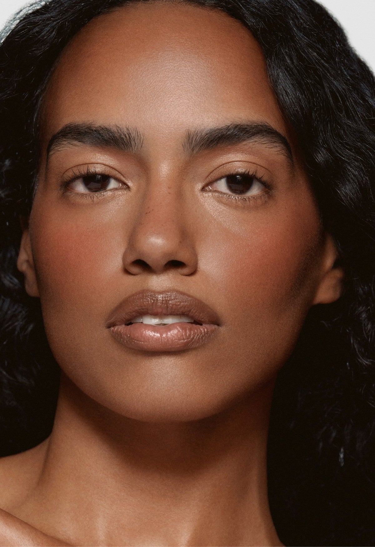 rhode Peptide Lip Shape – model / application