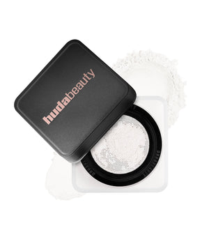 Huda Beauty Easy Bake Loose Baking & Setting Powder – Sugar Cookie
